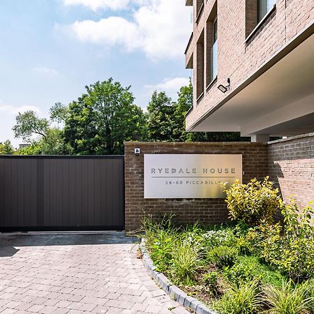 River & Castle At Ryedale House York Ngoại thất bức ảnh